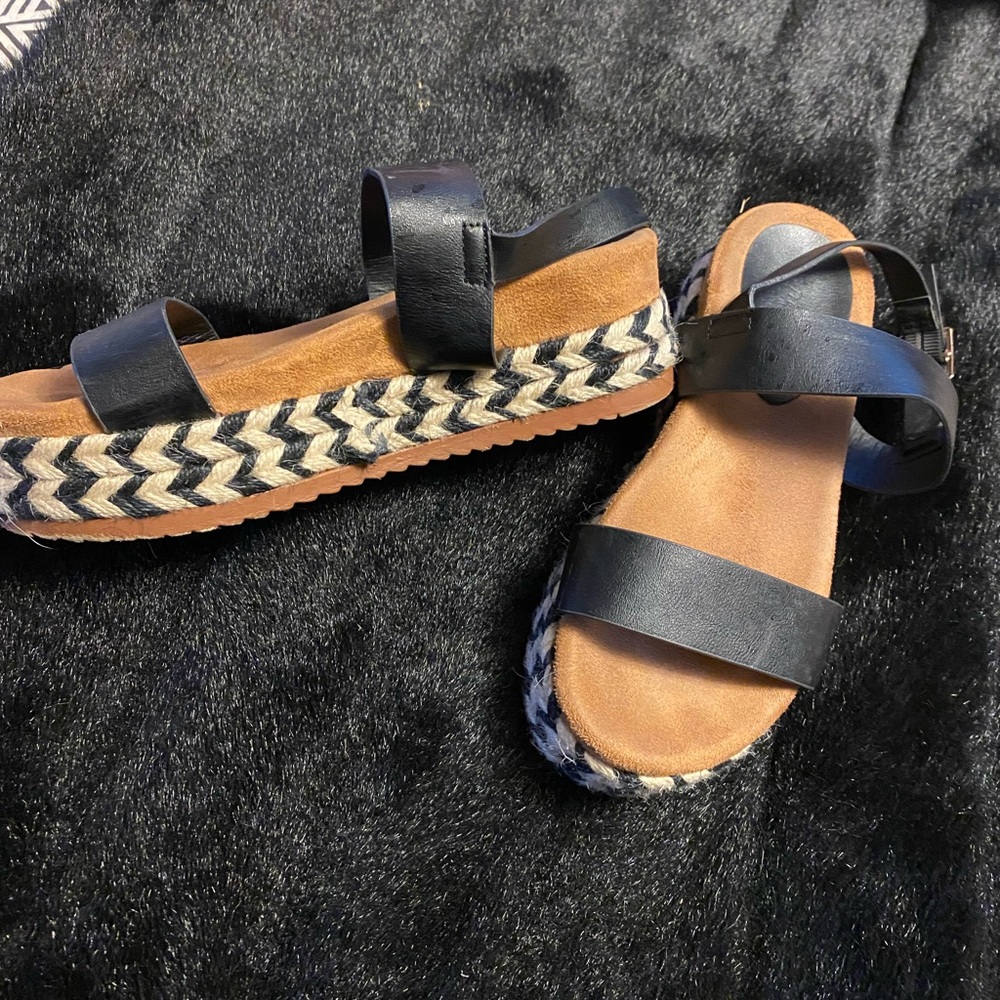 Platform black and white sandals - gently worn